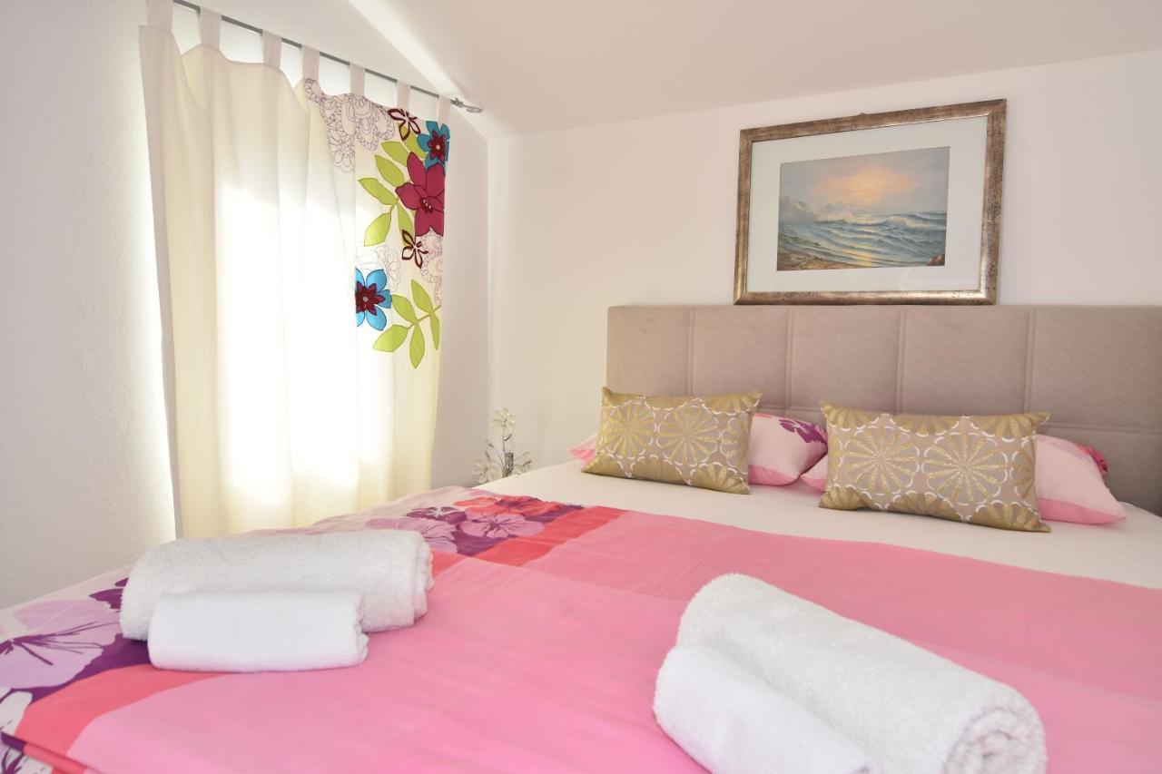 Apartments And Rooms Anika Zadar Luaran gambar