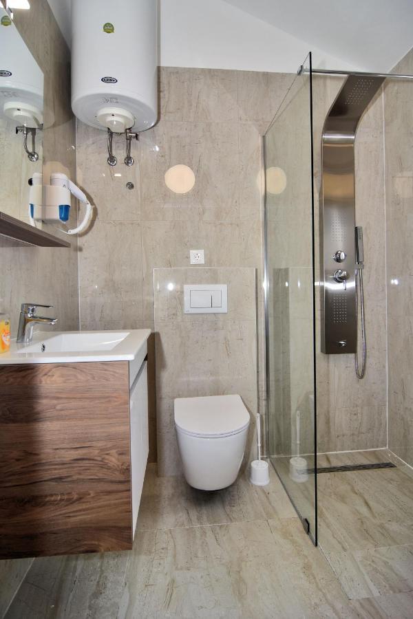 Apartments And Rooms Anika Zadar Luaran gambar
